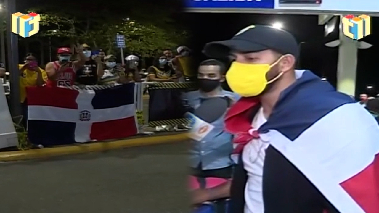 La Llegada Triunfal De Los Jugadores Del Equipo De Las Águilas Cibaeñas Al Cibao