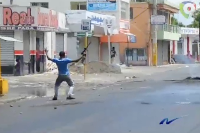 La Foto Crónica: Protestas Contra La Policía Y El Fallo Judicial