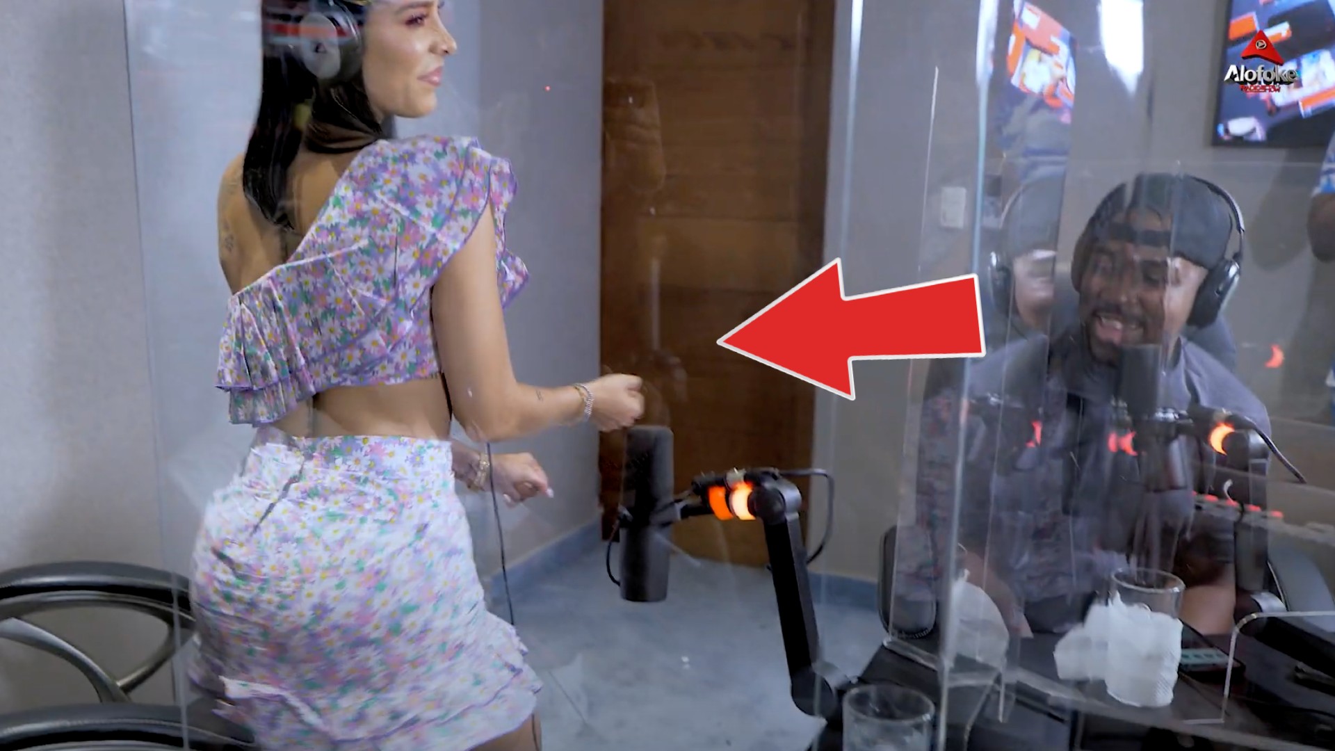 Reacción De Alofoke A Trap Pea (nuevo Dembow Del Alfa Ft. Tyga)