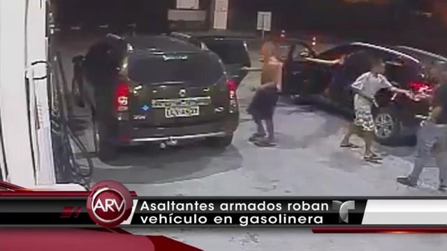 De Película Se Roban Un Vehículo En Una Gasolinera #video