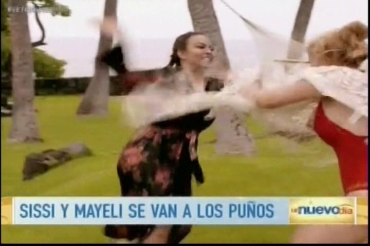 Violento Enfrentamiento Entre Mayeli Y Sissi Fleitas