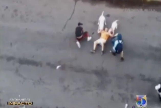 Captado En Video Hombre Es Atacado Brutalmente Por Dos Perros Pitbulls #Video