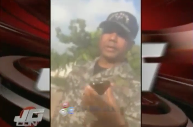 Escuche Las Malas Palabras Que Le Dijo Un Oficial De La Policía A Unos No-Videntes En Una Protesta Pacifica #Video