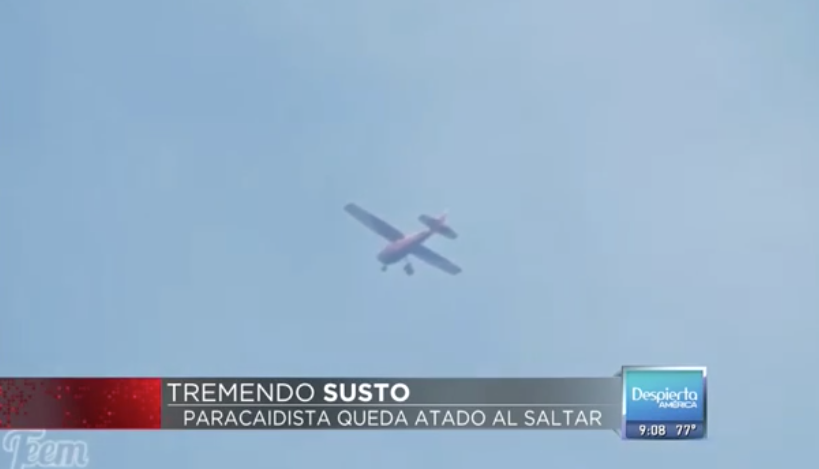 Paracaidista Queda Colgando De Una Avioneta Todo Captado En Video #Video