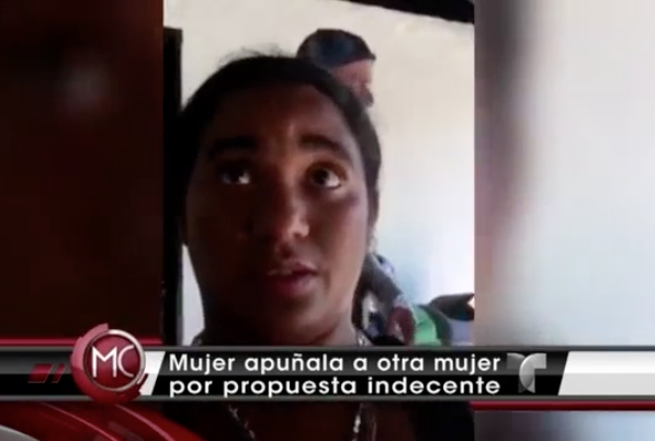 Mujer Apuñala A Otra Por Supuesta Propuesta Sexual #Video
