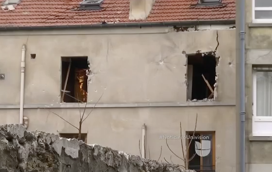 Autoridades De Saint-Denis Encuentran Un Tercer Cadáver En Un Escondite De Los Terroristas #Video