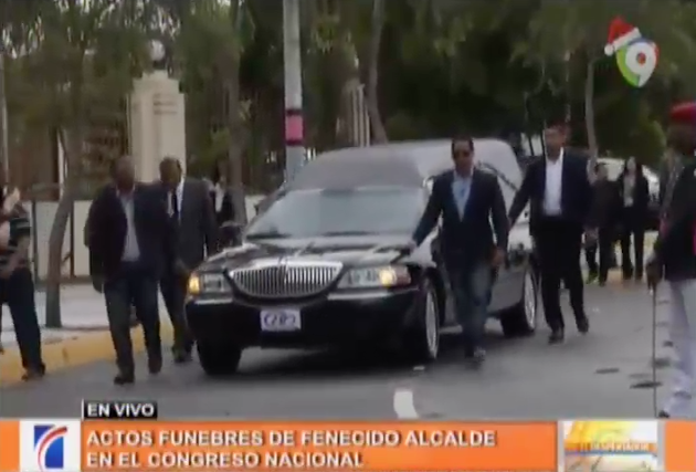 Momento En Que Llega El Féretro De Juan De Los Santos Al Congreso Nacional #Video