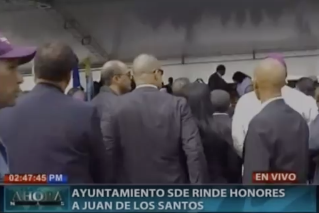 Ayuntamiento SDE Rinde Honores A Juan De Los Santos #Video