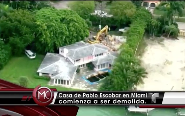 Encuentran Caja Fuerte Escondida En Mansión Que Perteneció A Pablo Escobar En Miami Y Terminan Robándosela #video