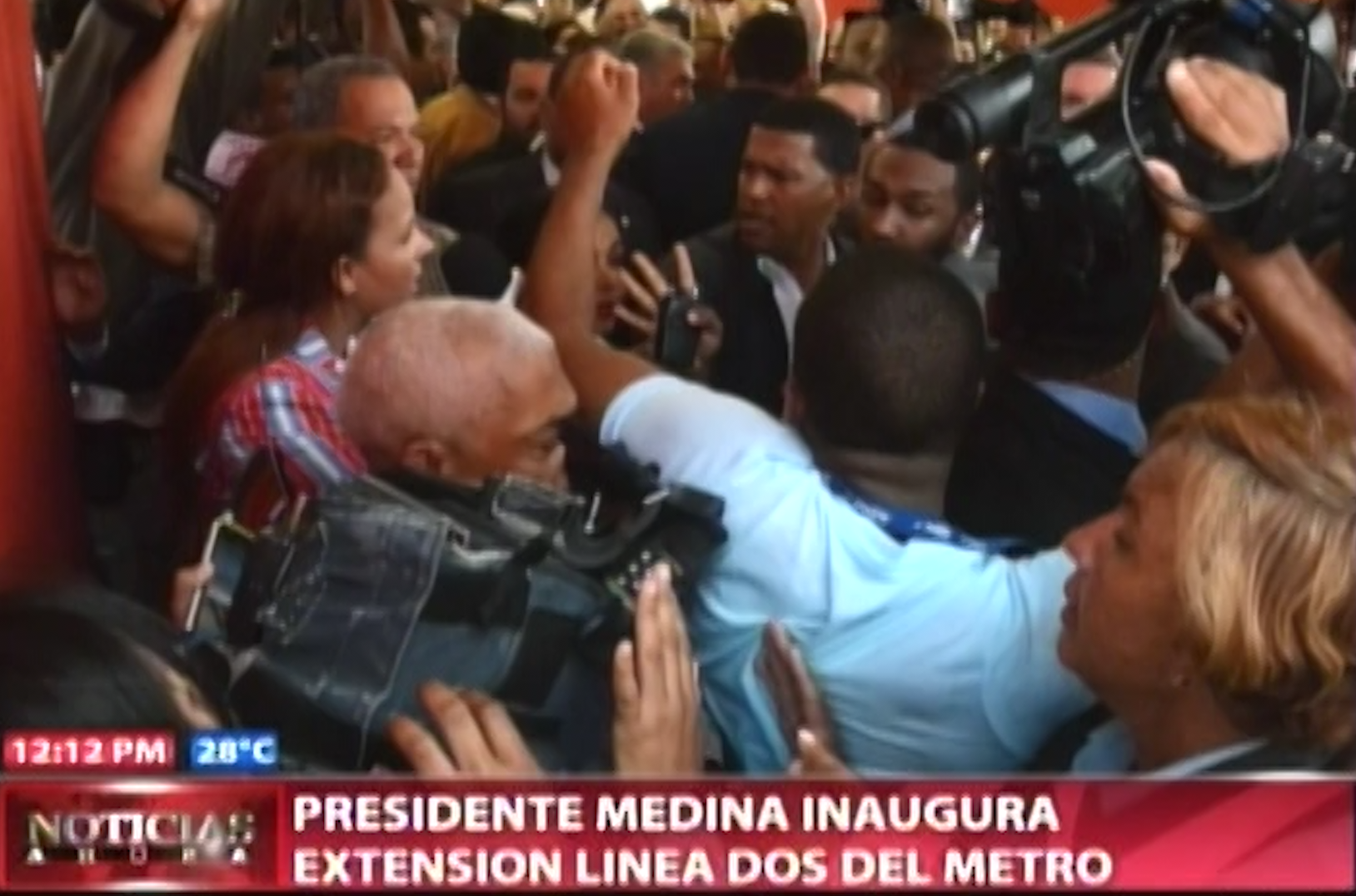 Caos En Inauguración De Extensión Del Metro