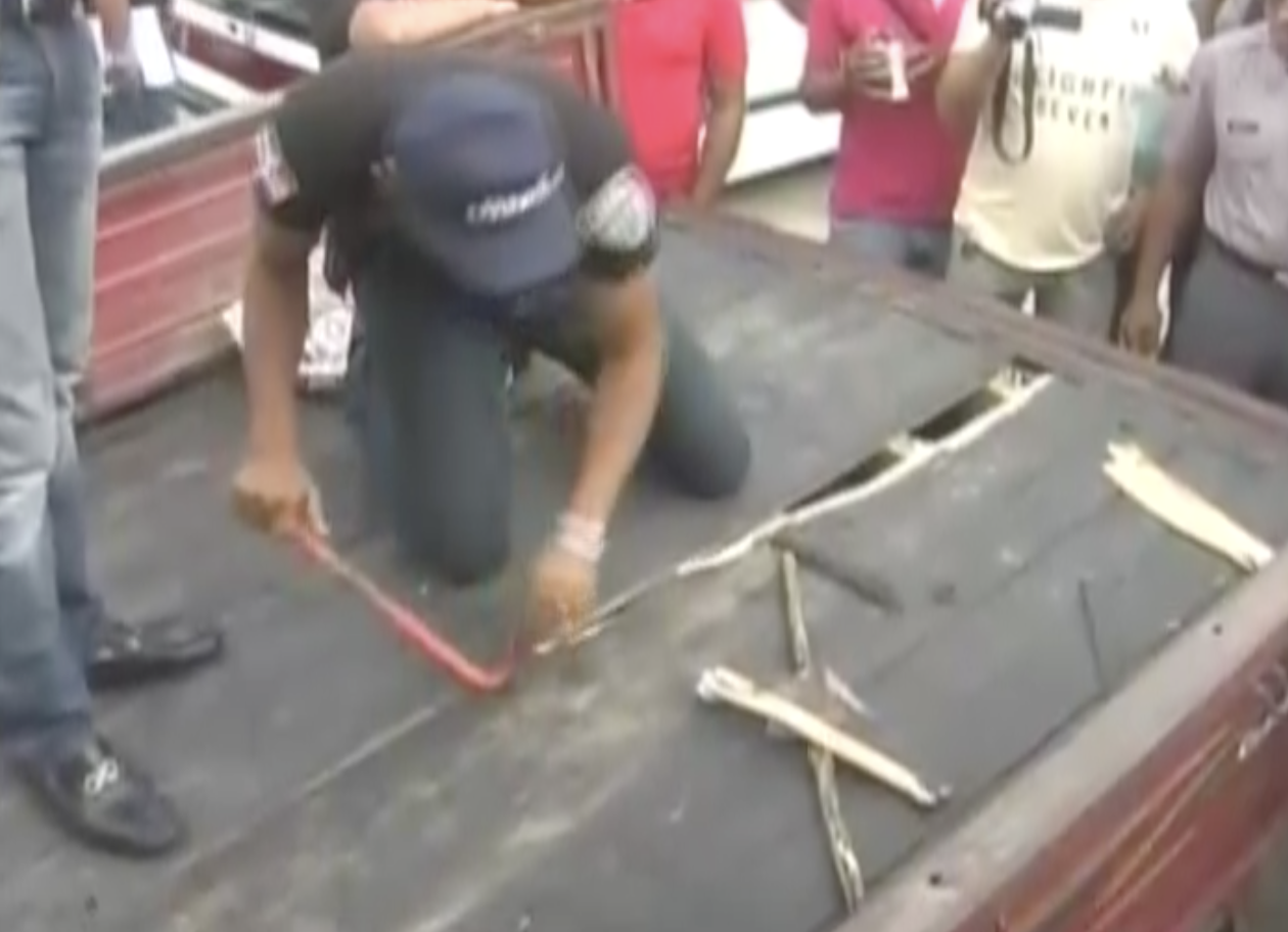 Policía Descubre 14 Paquetes De Marihuana En Camión