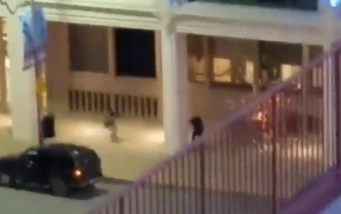 Impactante Video Muestra Caída De Policía