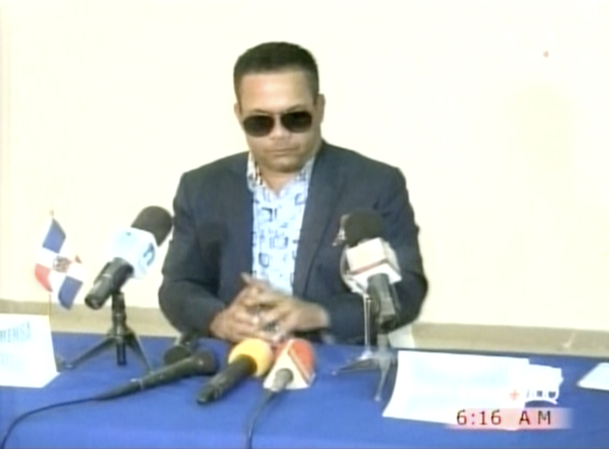 Acosta Pide Perdón A Todos Los Dominicanos