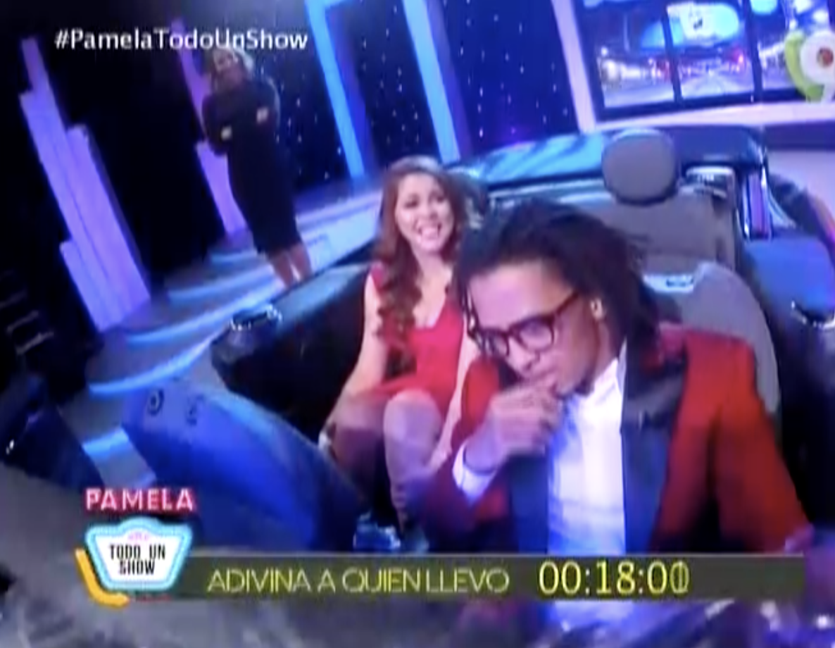 Tamara Martinez Y Gerald Ogando  Jugando Adivina A Quién Llevo En Pamela Todo Un Show