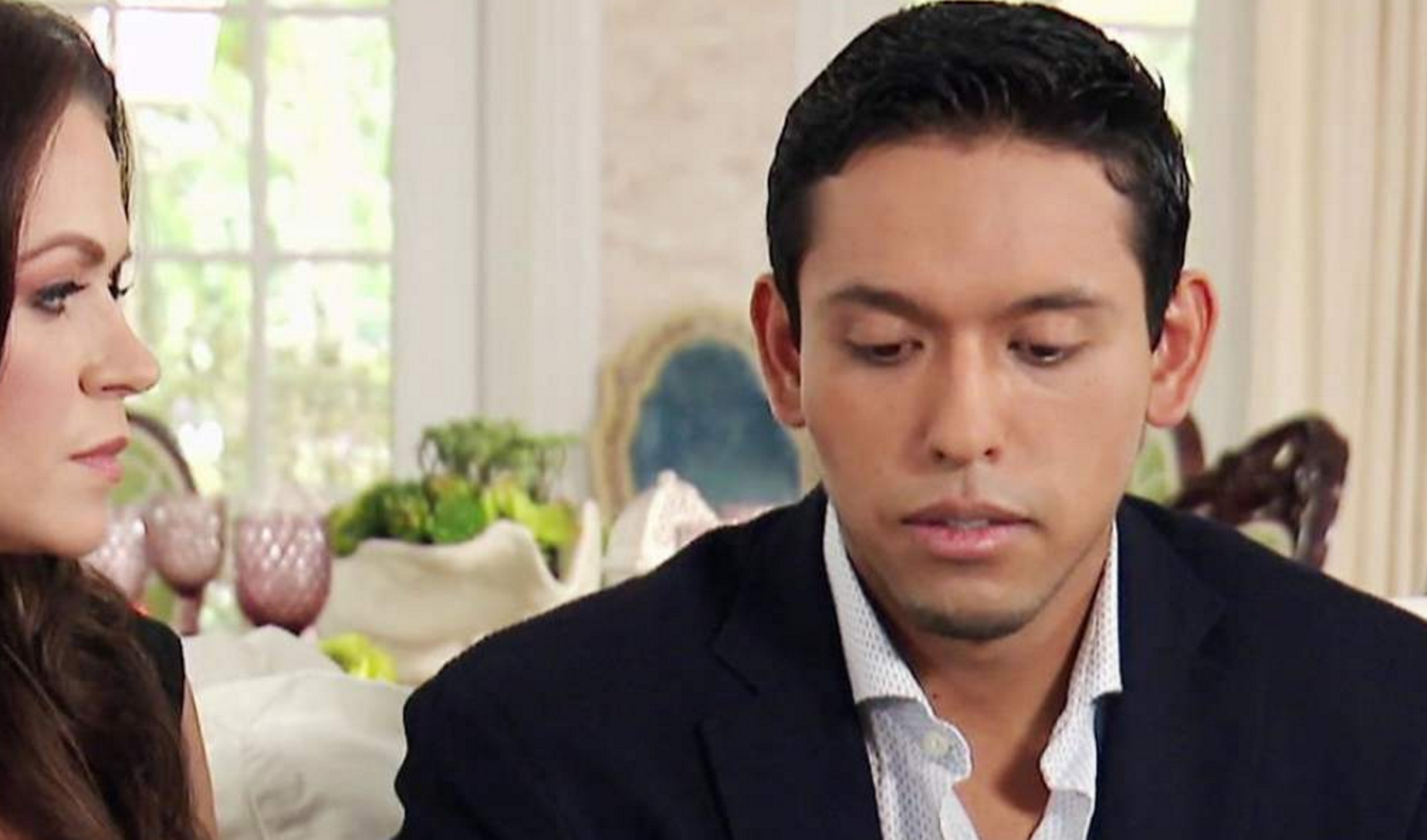 Médico Acusa A Hijo De Juan Gabriel De Explotarlo Laboralmente