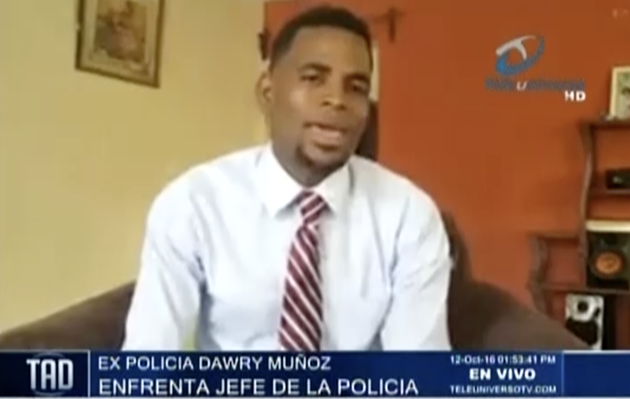 Ex Policía Reta Al Director