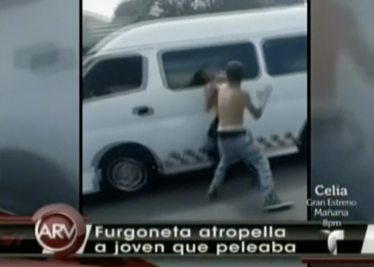 Pelea Estudiantil Termina En Atropello