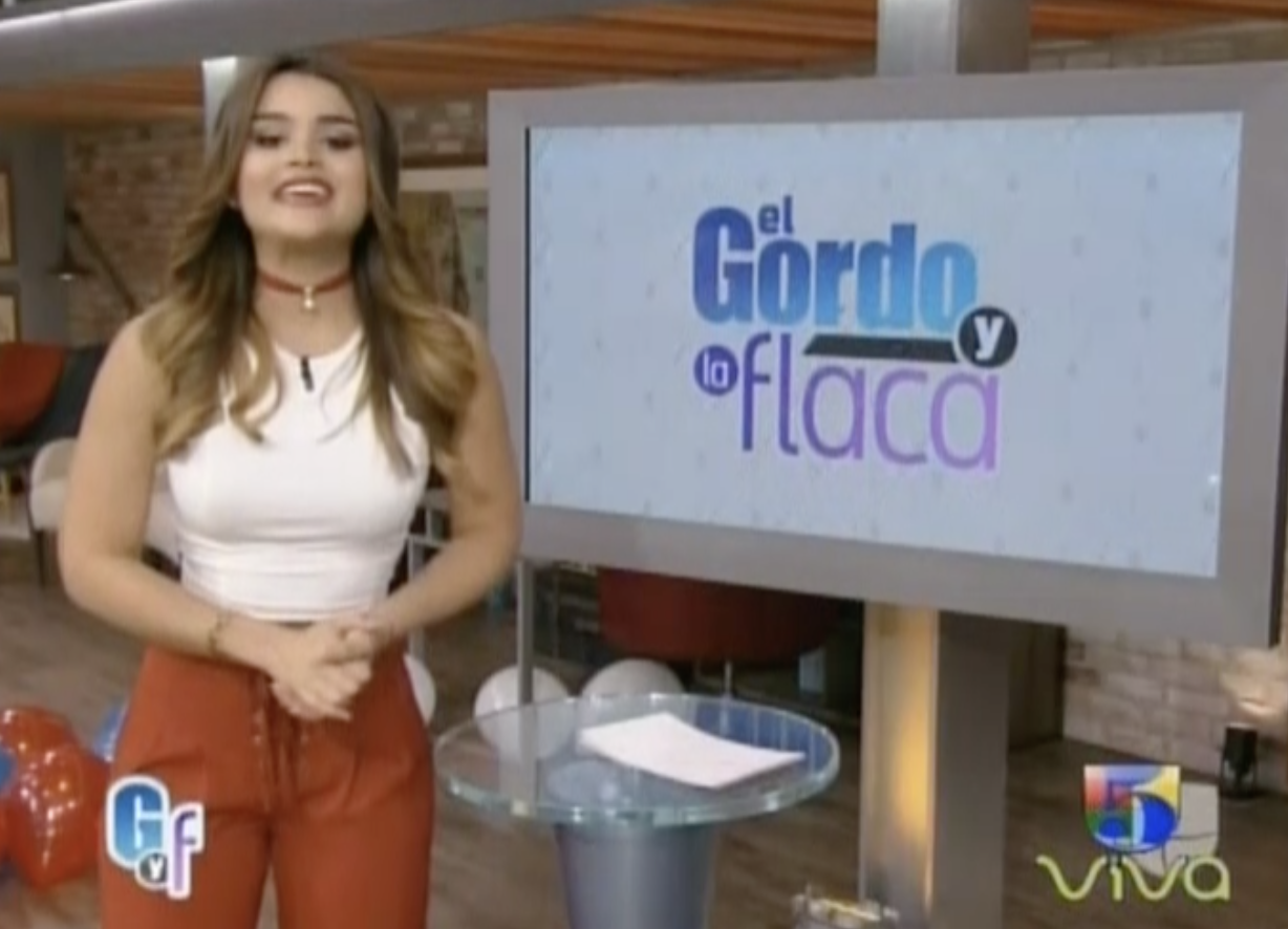 Clarissa Molina Presenta Las Noticias Más Calientes De Las Redes Sociales