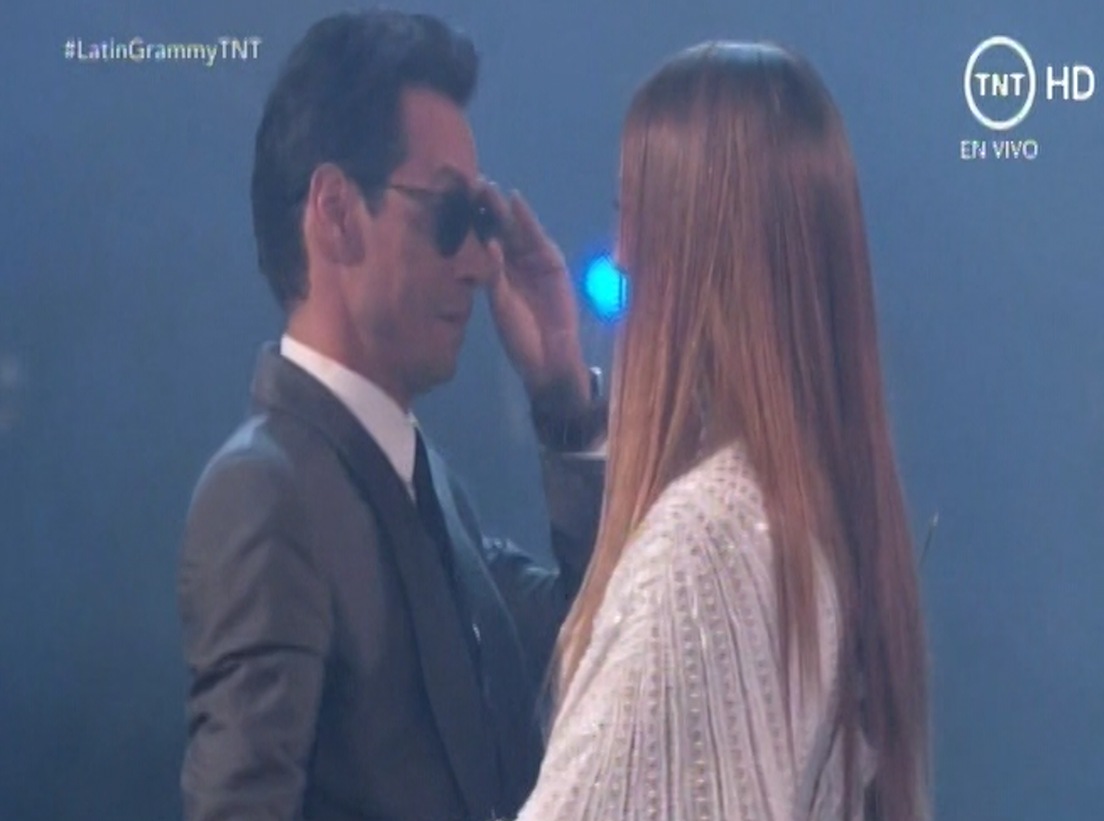 Marc Anthony Y JLo Protagonizan Emotivo Reencuentro