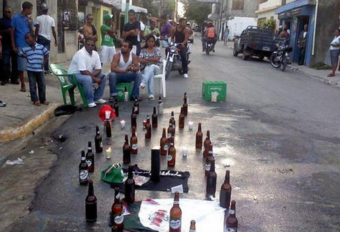 Drogas, Alcohol Y Carreras De Motores Parecen Ser Los Pasatiempos De La Juventud Dominicana