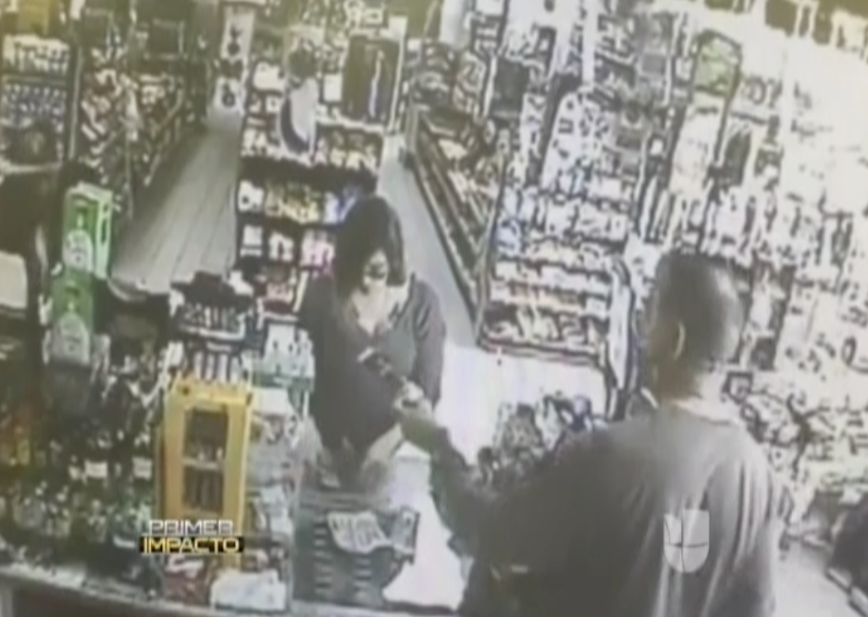 Mujer Embarazada Enfrenta A Ladrón Y Recupera El Dinero Robado