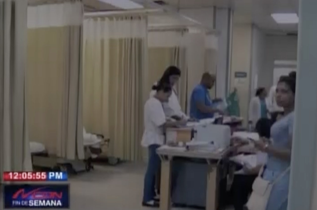 Solo Hay Que Visitar Los Centros Médicos Para Darse Cuenta De Que Se Vive Una Crisis Hospitalaria En El País