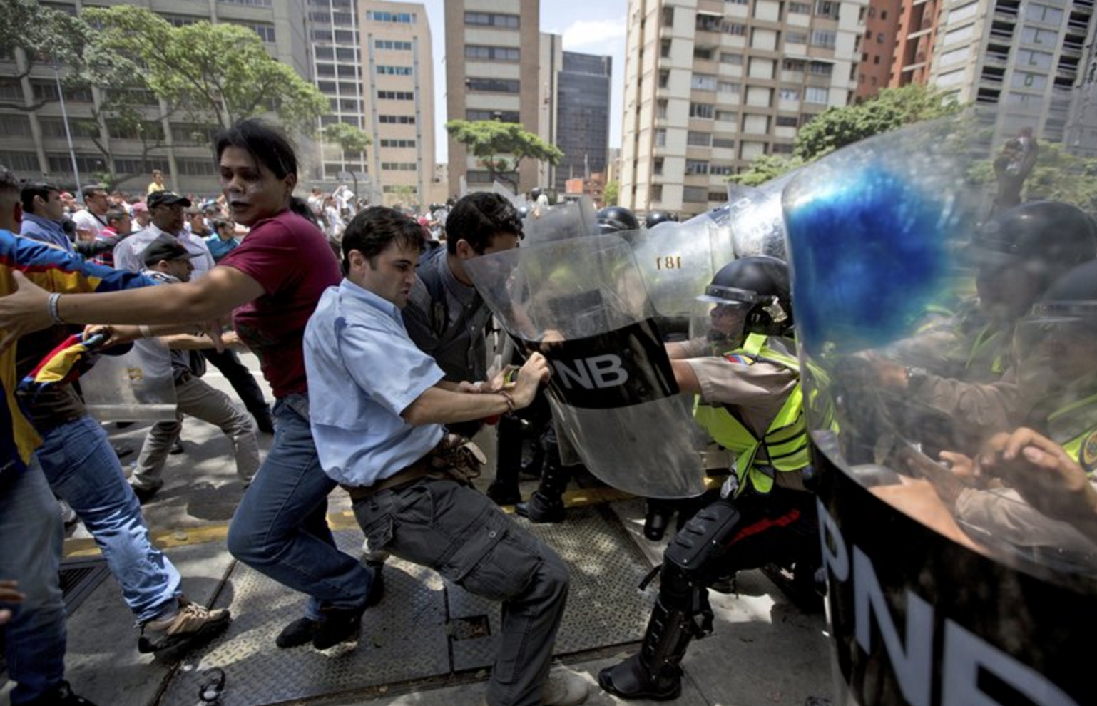 Crece La Tensión En Venezuela Entre La Narco Dictadura Y Los Patriotas Que Resisten