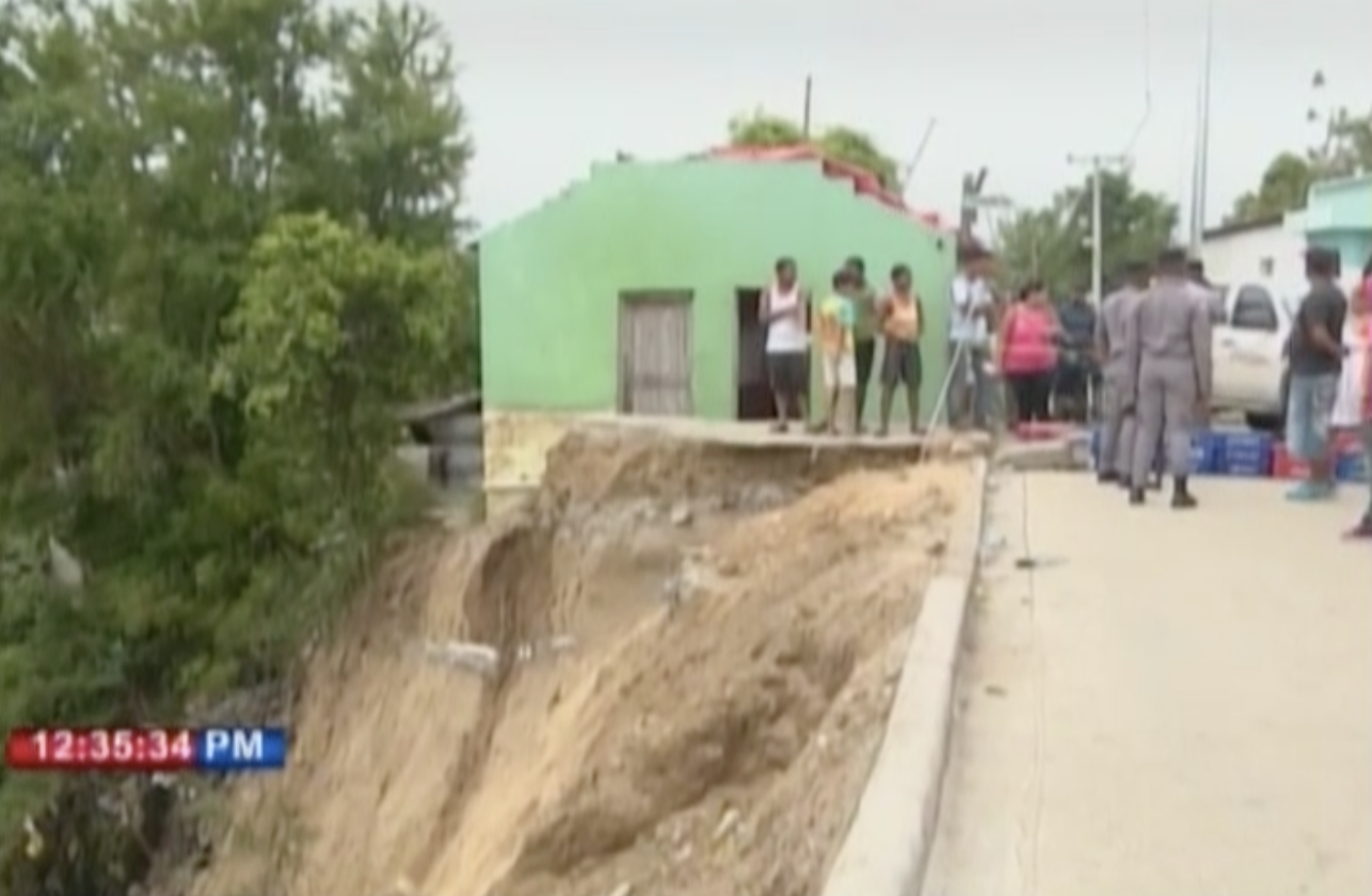 Gobernación De Santiago Dice Que Evaluara Ayuda A Familias Afectadas Por Las Lluvias