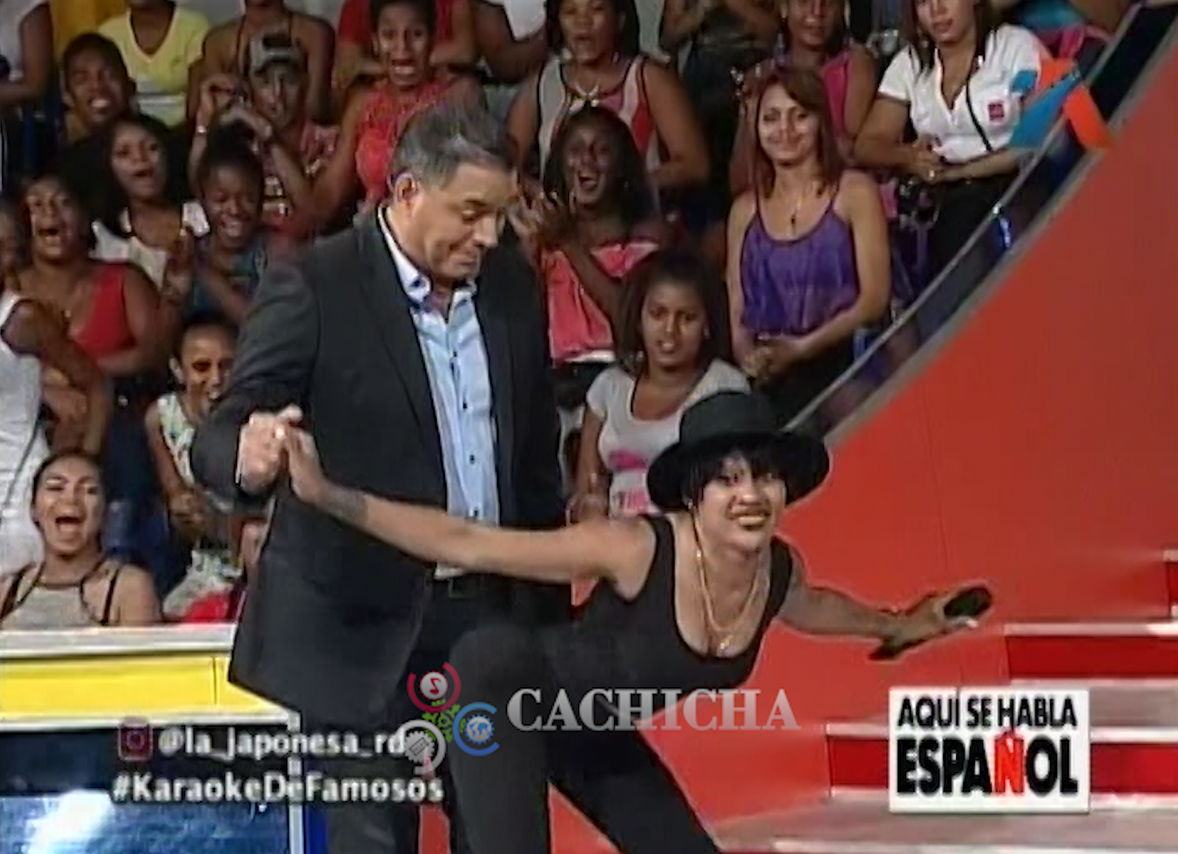 Esto Fue Lo Que Le Hizo La Japonesa A Daniel Sarcos En Vivo. El Animador Se Llevó Un Susto