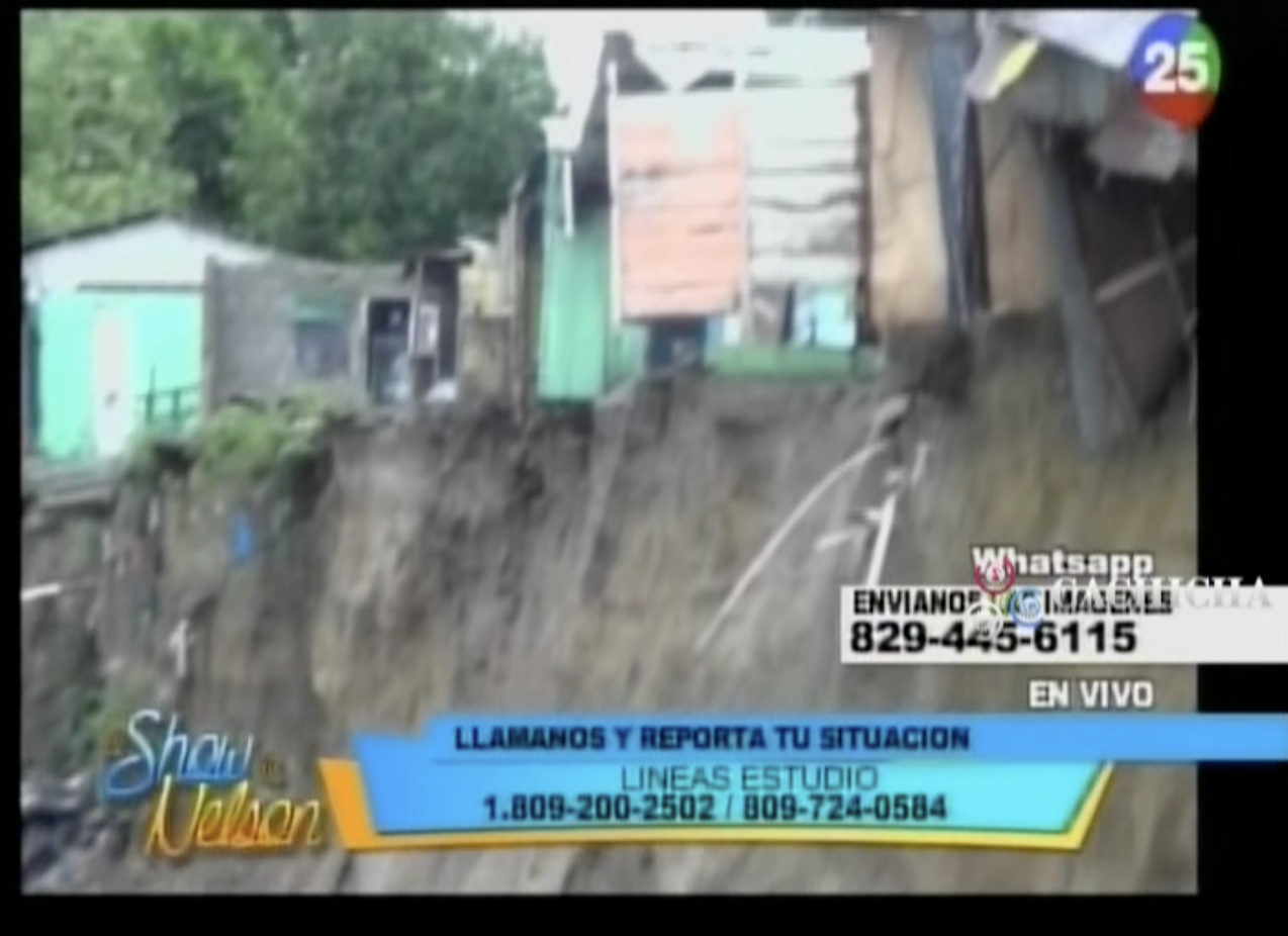 Grave Situación En El Cibao. Casas Comienzan A Derrumbarse Por Las Fuertes Lluvias