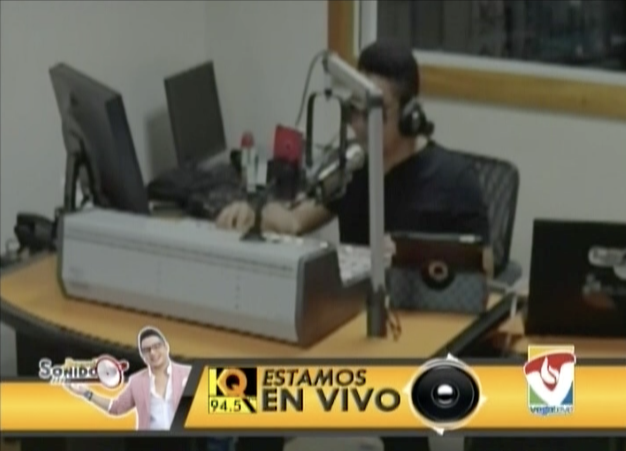 Buscando Sonido: La Madre Del Pachá Se Presta Para Buscar Sonido Con Su Hijo