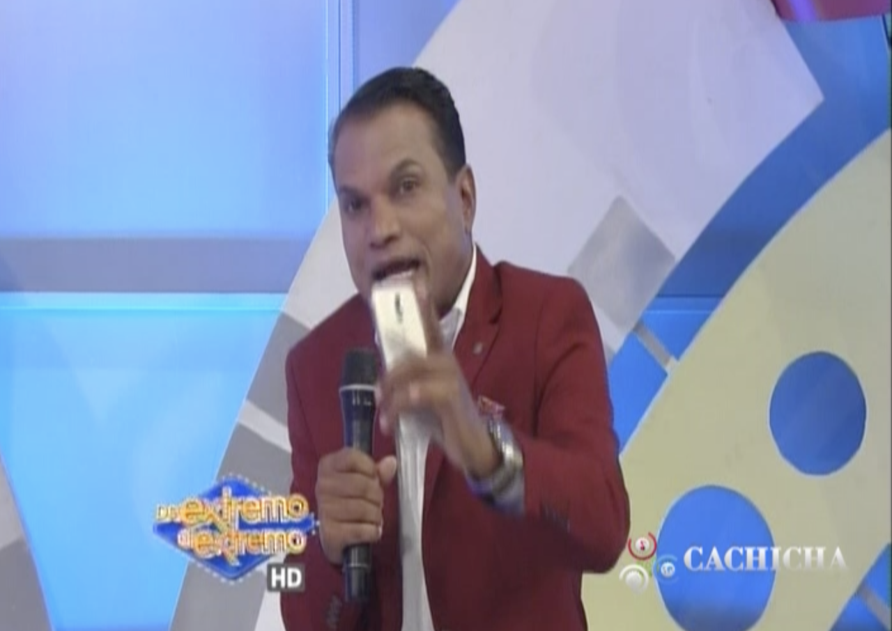 Mamola Acaba Con Todo El Mundo: La Boda Del Pueblo Y Romeo Santos