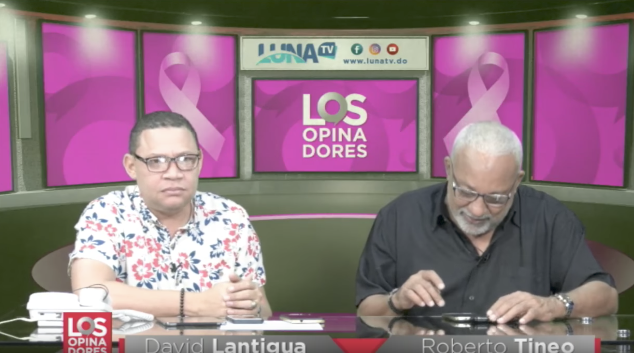 Los Jocosos Comentarios De Los Opinadores