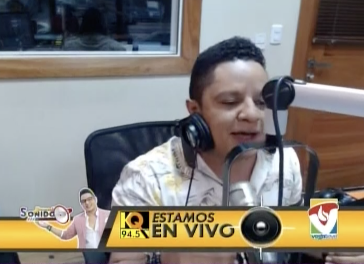 ¿Que Hacia La Materialista Montada En Un Tubo? La Gente La Quiere Volver A Escuchar Cantando