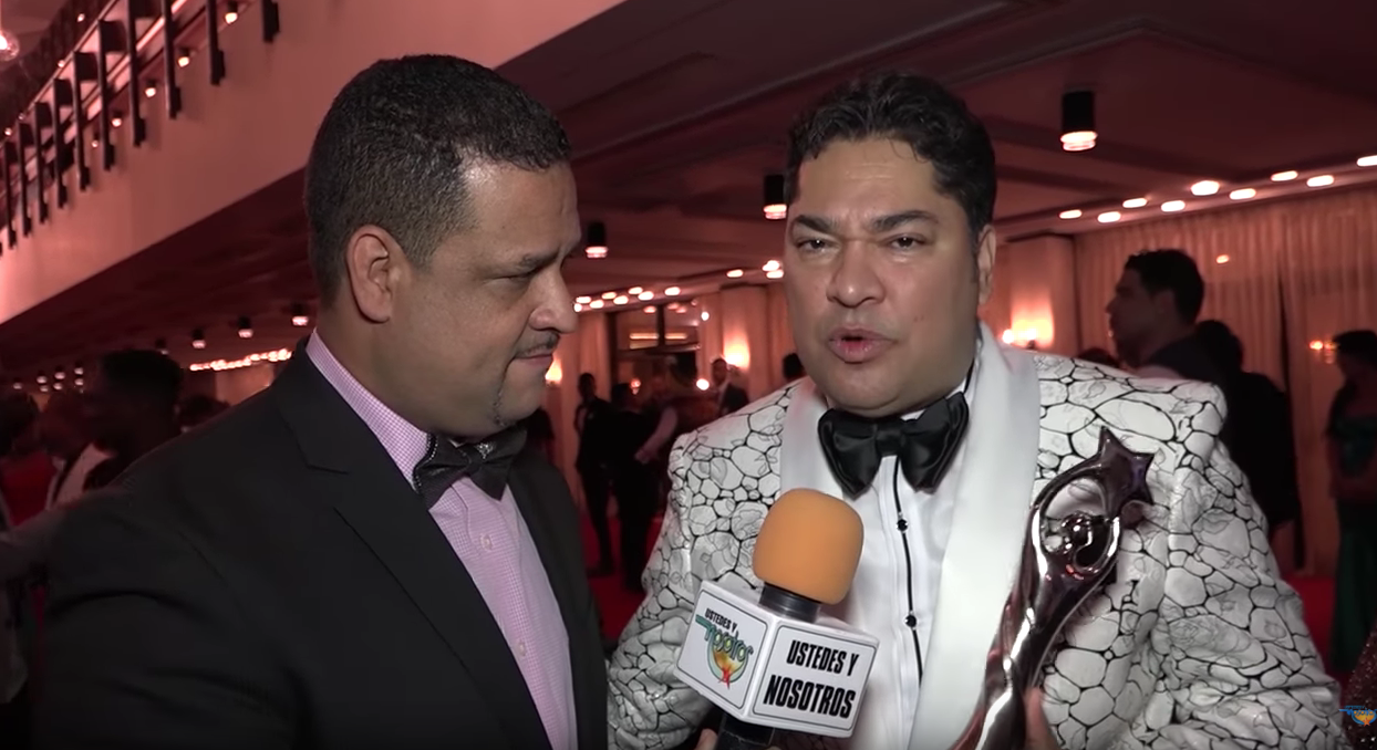 El Pacha Habla De Los Premios Soberano De Este Año En Una Entrevista De Ustedes Y Nosotros