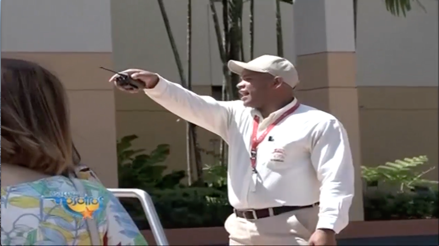 Se Arma Rebú En El Centro León Y No Dejaron Entrar A La Prensa Luego De Recibir Invitaciones