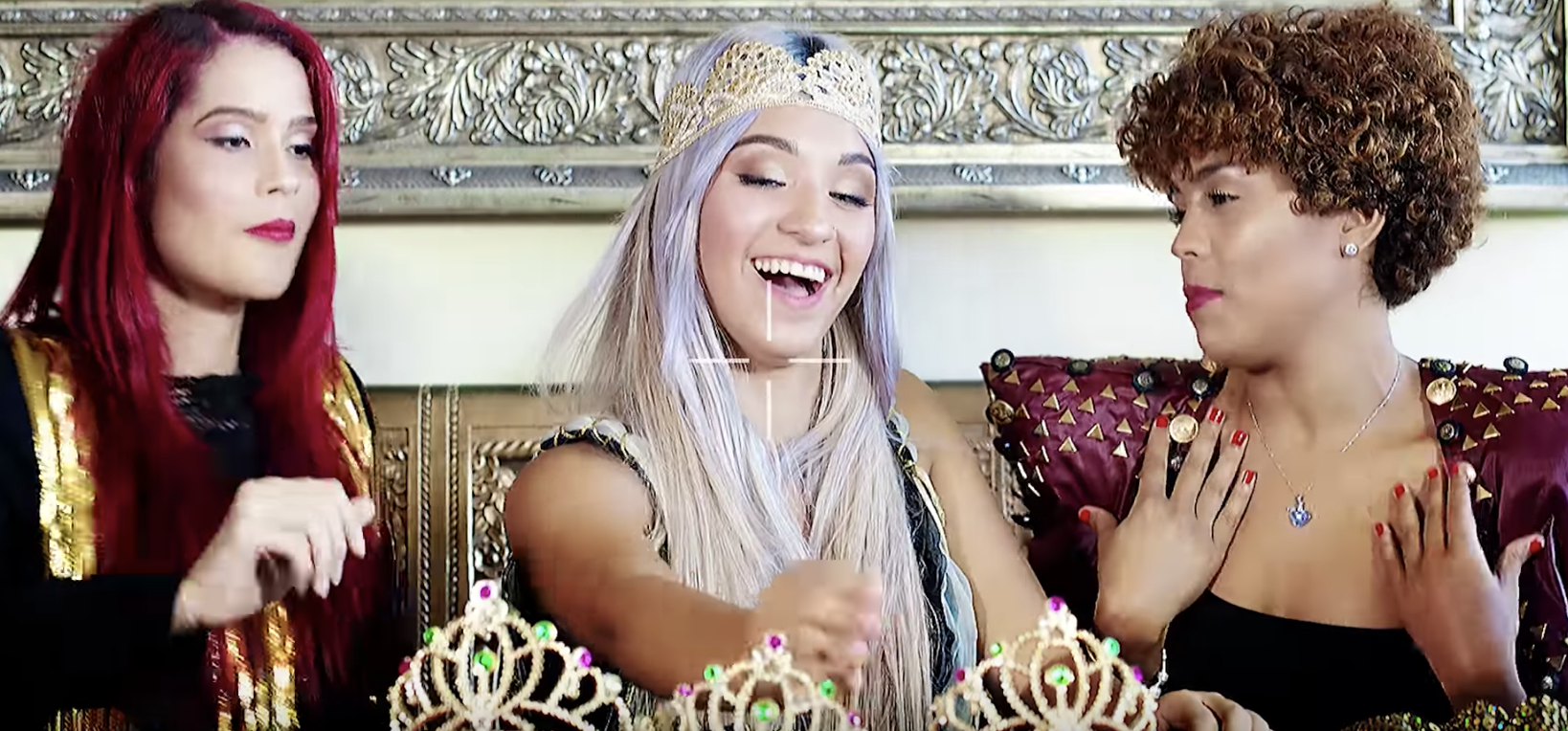 Chabelly – El Anillo (MERENGUEVERSION)(OFICIALVIDEO)