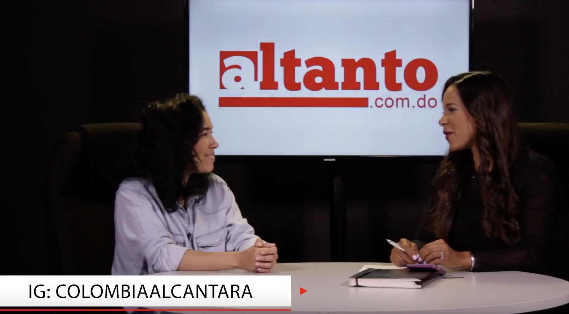 La Autora Del Manual De La Chapiadora Se Desahoga Con Colombia Alcántara