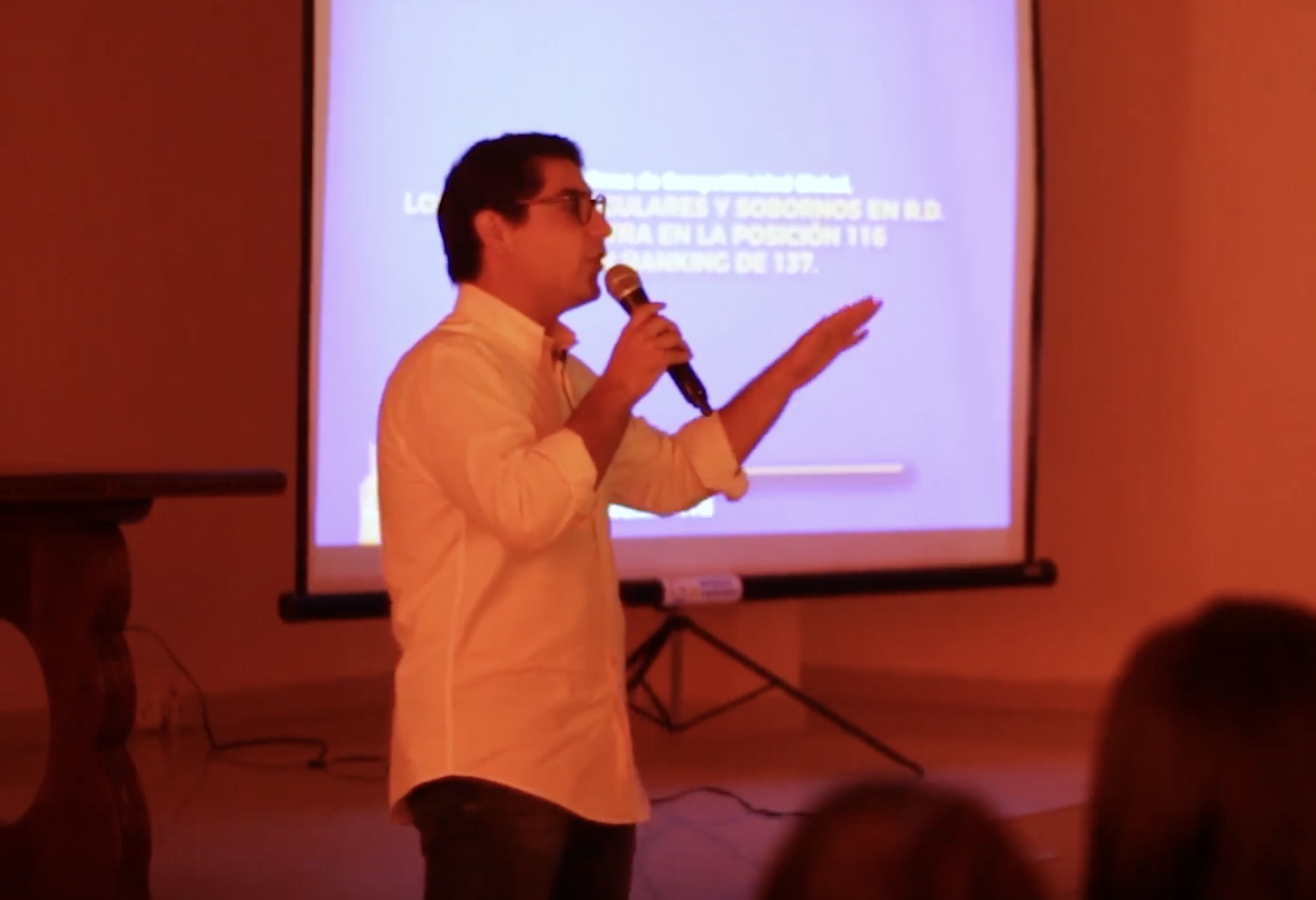 Realidad Política, Económica Y Social En República Dominicana Expuesta Por El Lic. Hostos Rizik Lugo