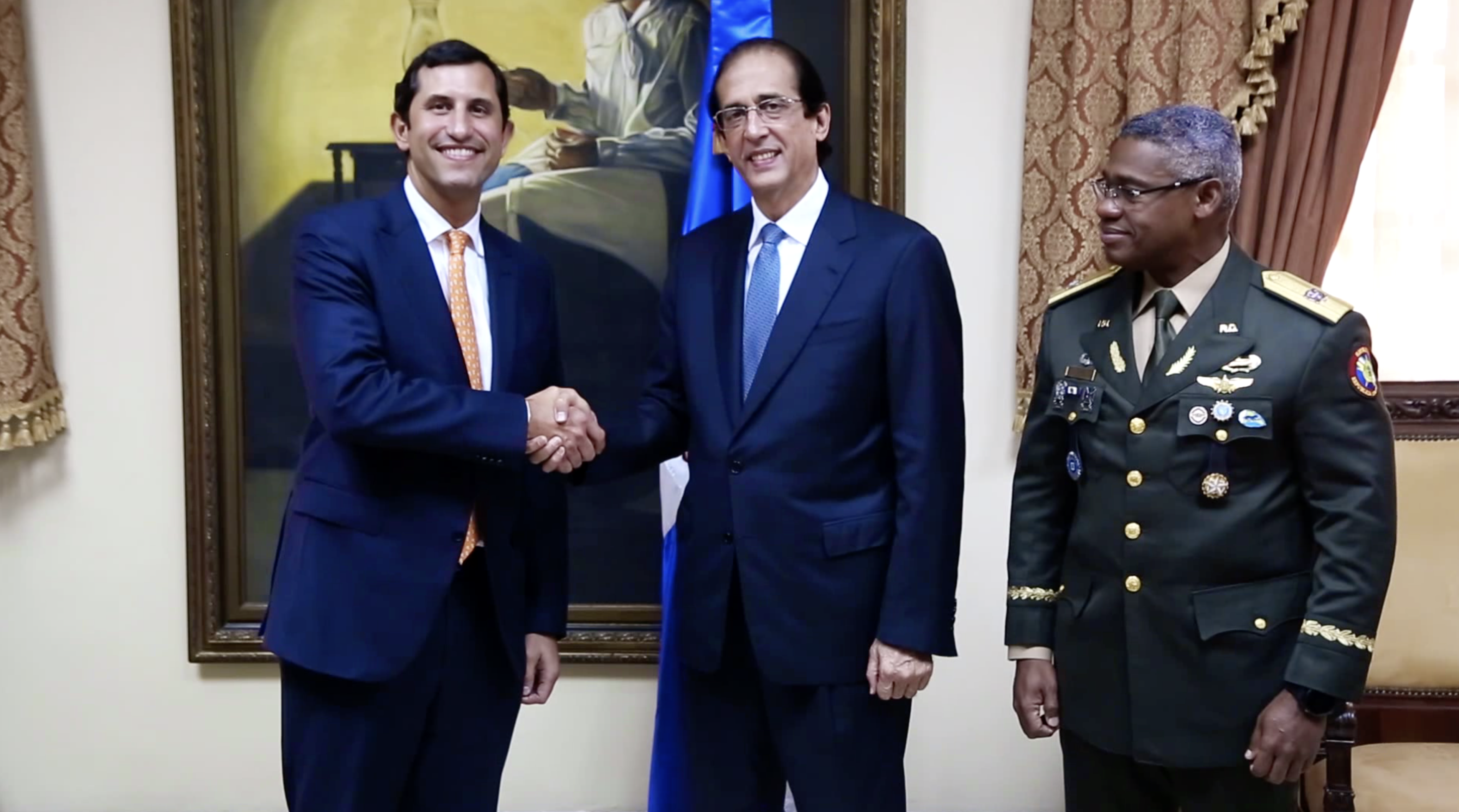 Ministerio De La Presidencia Firma Convenio Con Consorcio Energético Punta Cana-Macao Para Fortalecer Seguridad Y Conectividad En El Este Del País