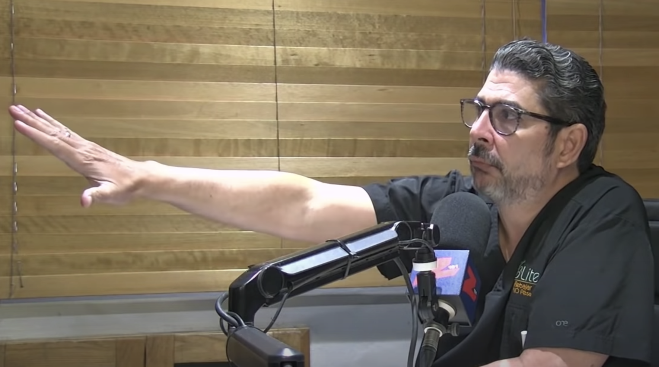 El Dr. Héctor Guerrero Heredia Le Entra Con Todo A Los “influencers” De Las Redes Sociales