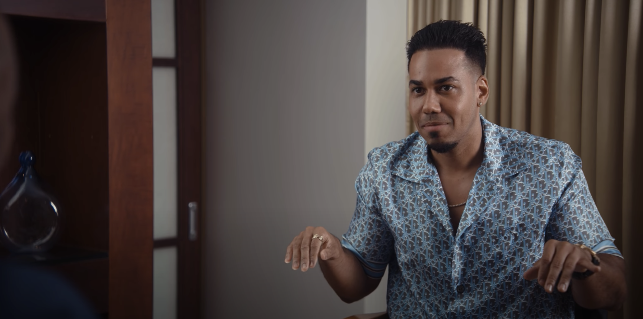 Romeo Santos Revela Que Está Trabajando Colaboraciones Con Urbanos Dominicanos