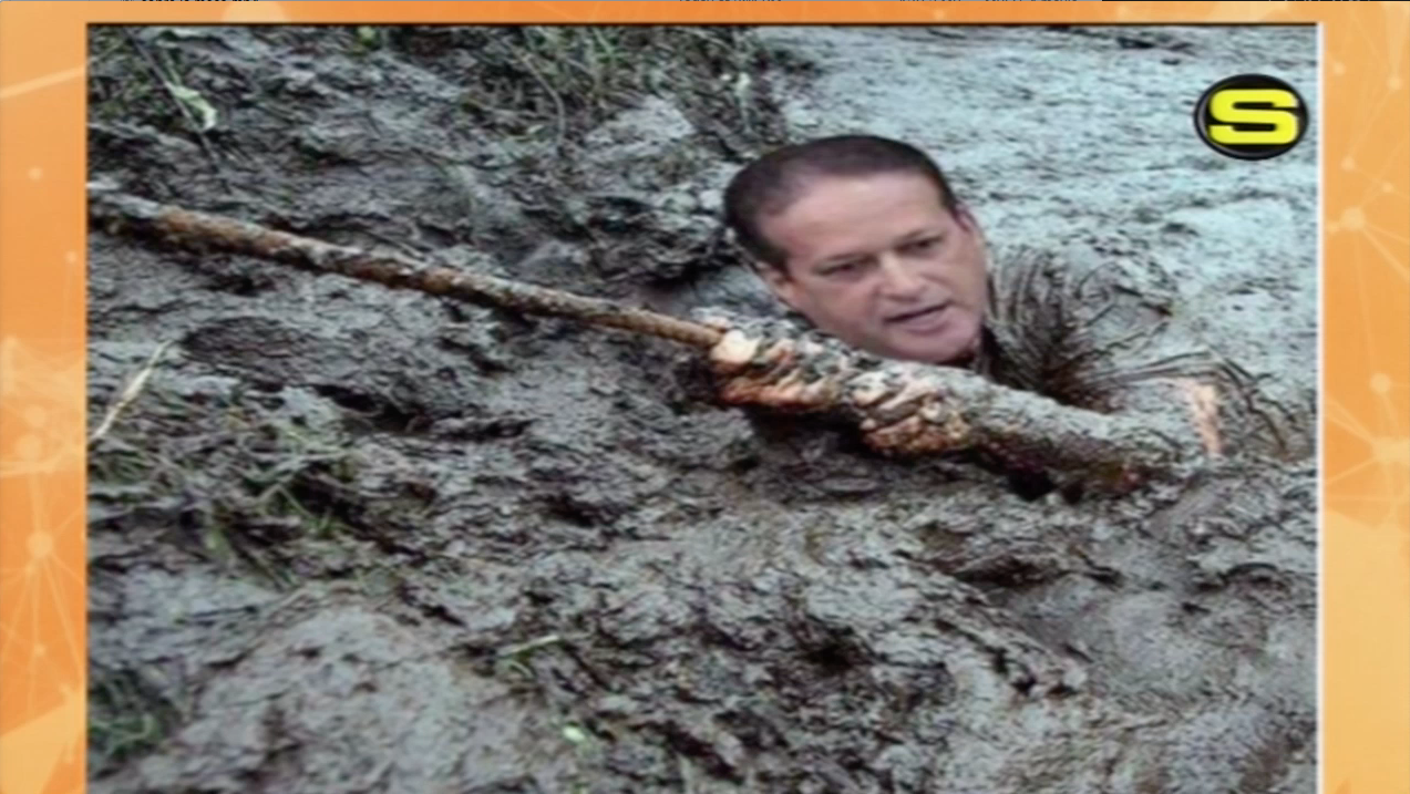 El Internacional Mamola Habla De Los Políticos Que Pasan Por El Lodo Y No Se Ensucian