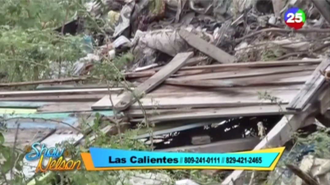 Moradores De Los Chivos Indignados Con La Alcaldía De Santiago Por Derrumba Sus Casetas