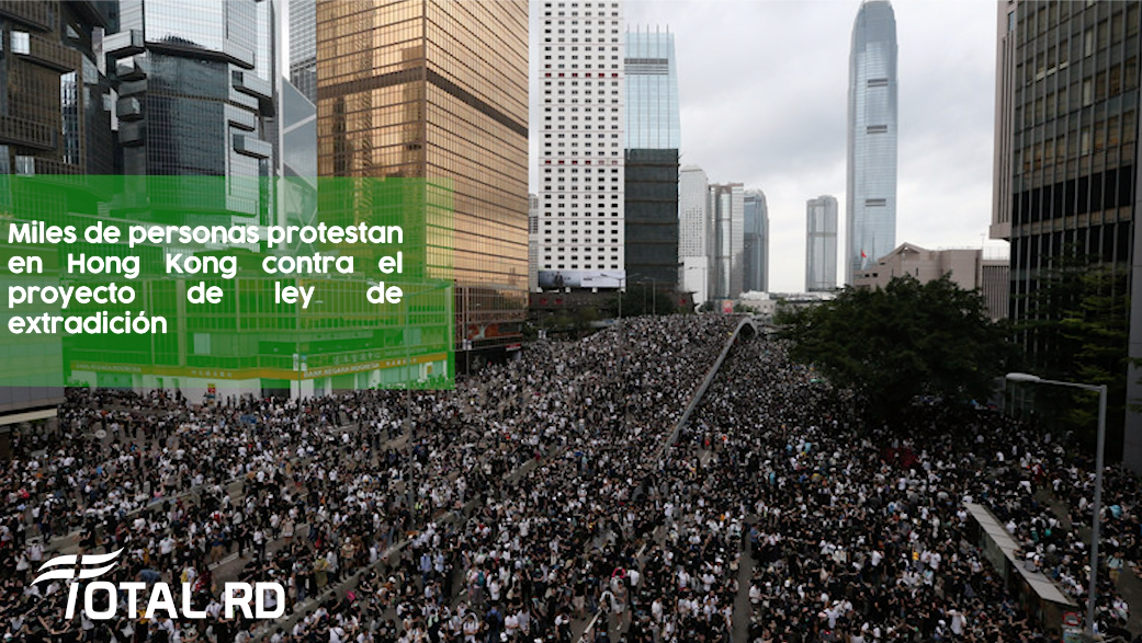 Miles De Personas Protestan Ante El Parlamento De Hong Kong Contra La Ley De Extradición