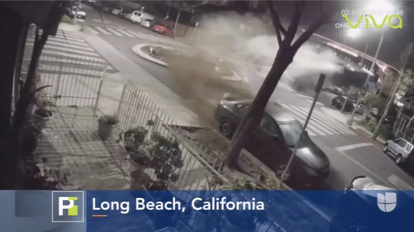 Una Mujer Confunde Un Carro Con Un Avión Y Este Fue El Resultado