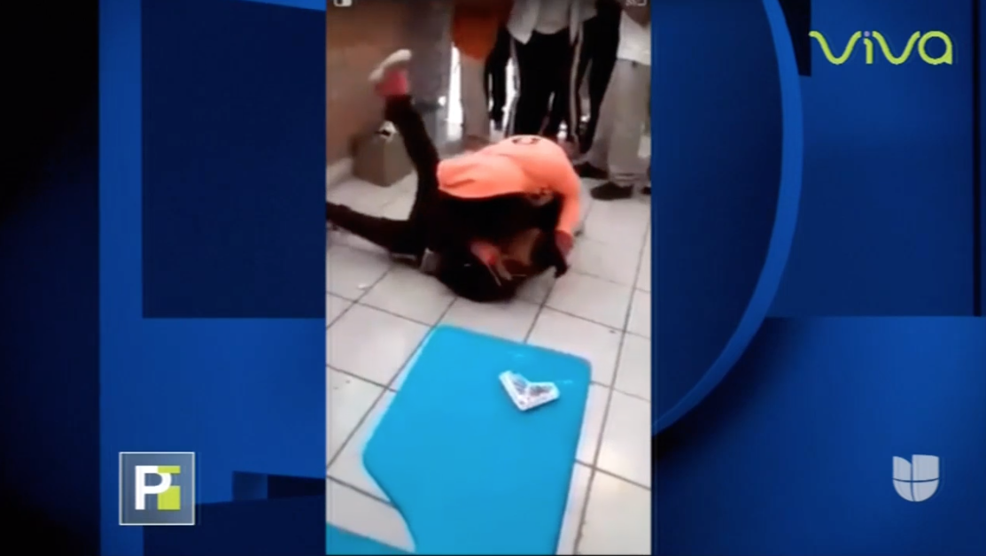 Se Viraliza Un Video De Dos Niñas Peleando En Una Escuela