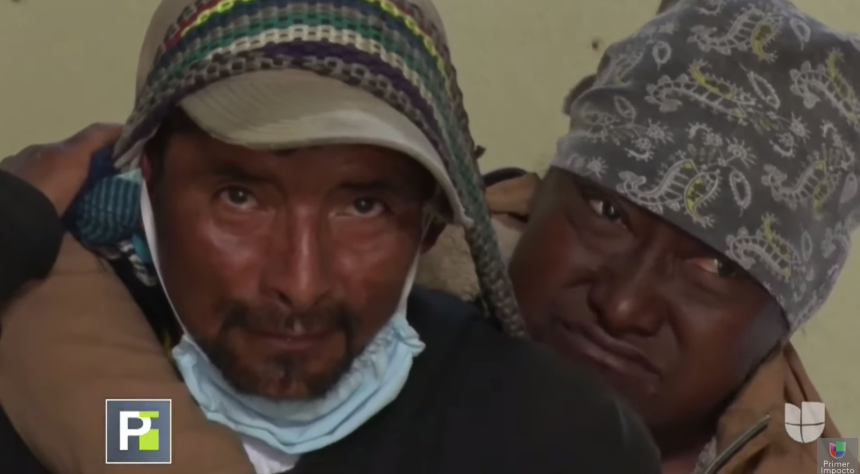 Este Hombre Carga A Su Esposa Para Llevarla Al Médico Y Ahora El Coronavirus Empeoró La Situación