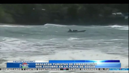 Se Salvaron En Tablita, 5 Turistas Quedaron Atrapados En Playa De Sosúa Durante Fuerte Oleada