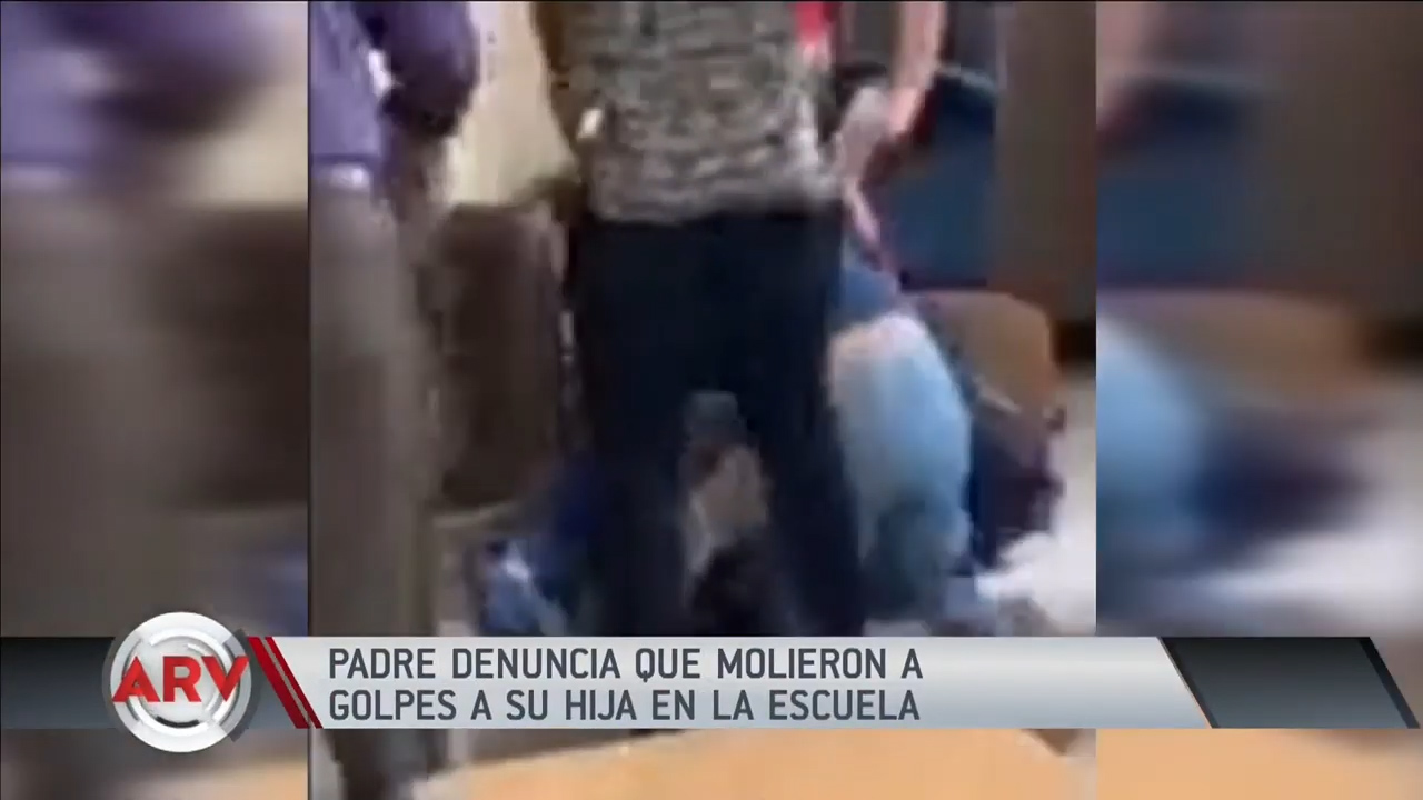 Joven Recibe Varias Palizas Delante De Sus Maestros Y Causa Indignación